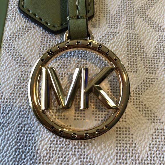 Michael Kors Center Stripe Maple Small Satchel. Bright Limeade. NWT. - Picture 11 of 12